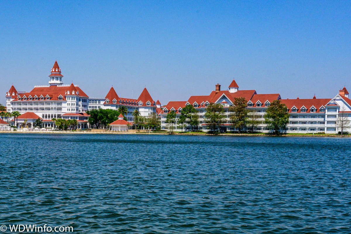 Grand Floridian | View Of Grand Floridian In the Lake