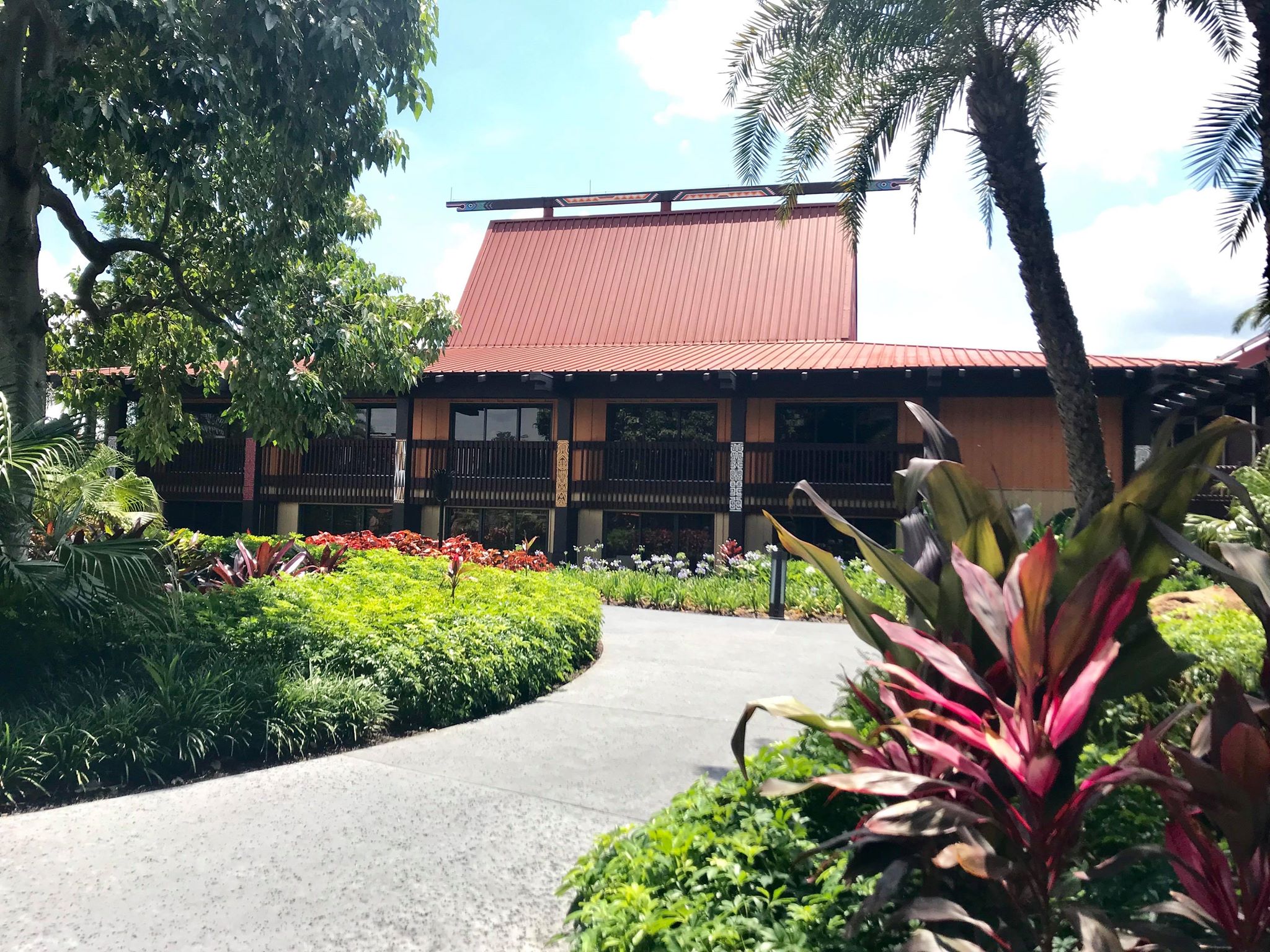 Disney Vacation Club | Entrance at the Polynesian Resort