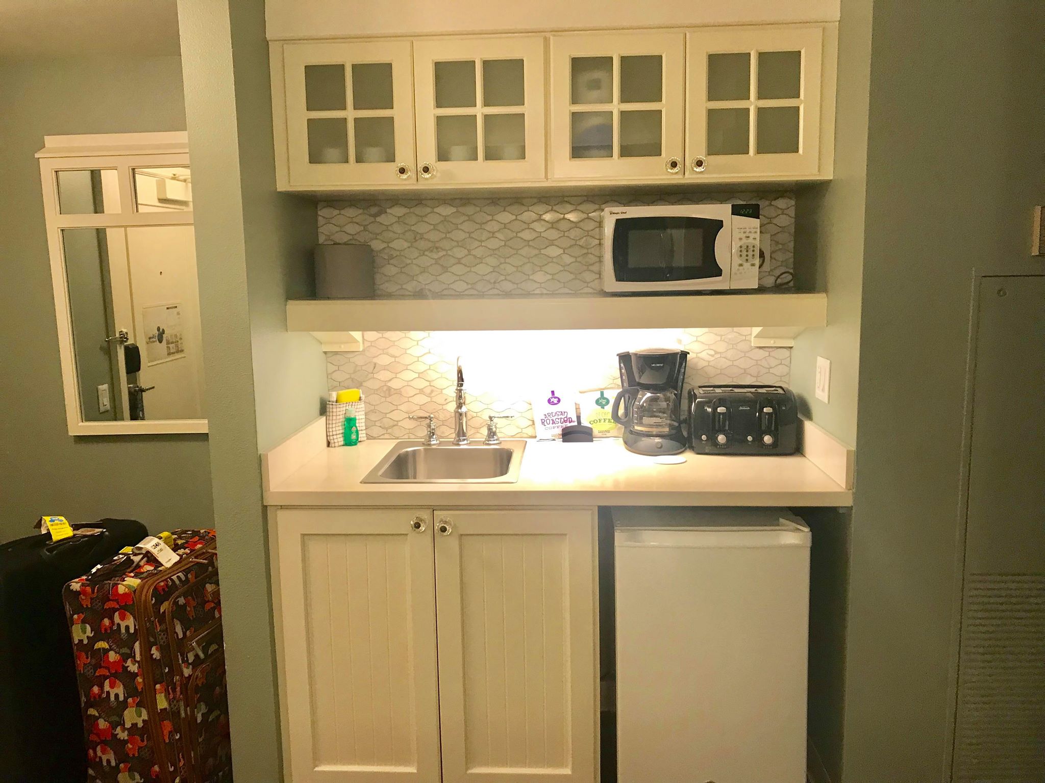 Boardwalk Villas Deluxe Studio | Mini Kitchen With Sink and Cooking Tools On The Side