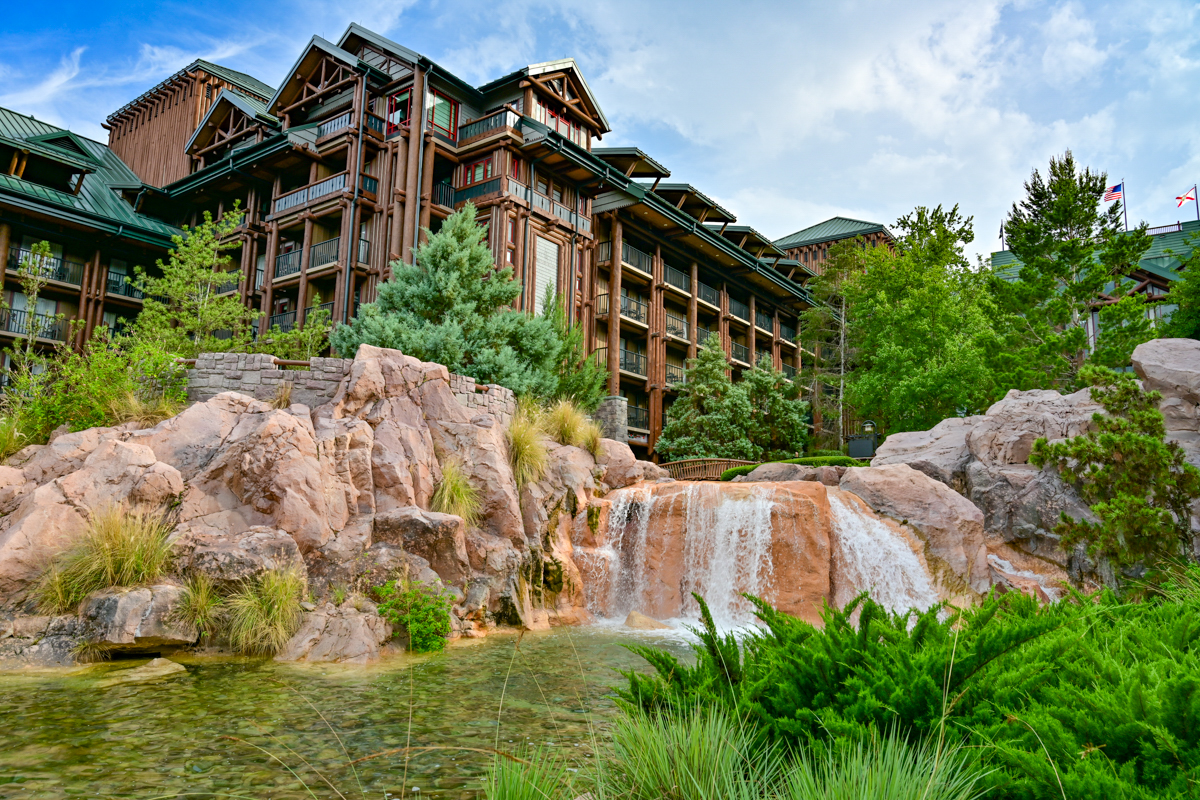 Sell Your DVC | Copper Creek Outside the 